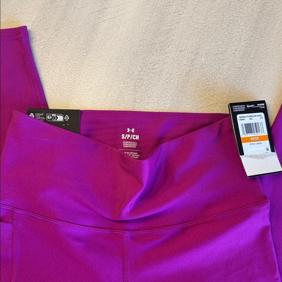Under Armor Compression High Rise Leggings - Picture 4 of 6
